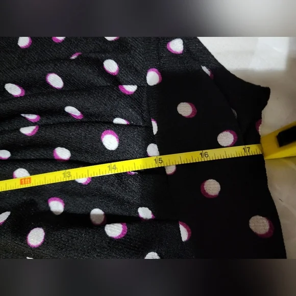 sleeveless blouse - Picture 4 of 4